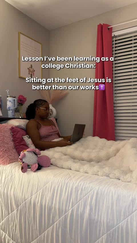 Instagram post by @aniya_.lanae for Cozy Earth. Caption reads: [...] so rewarding🙌🏽!! Especially with my....