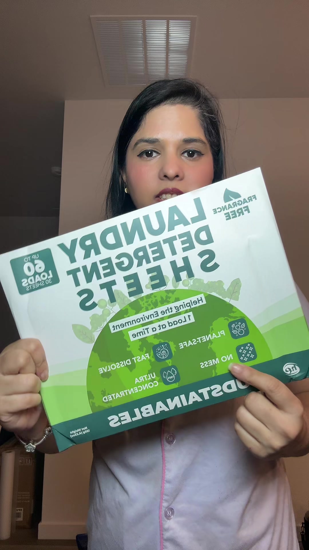 TikTok post by @tnashis for Sudstainables. Caption reads: #sudstainableslaundrydetergentsheets [...].