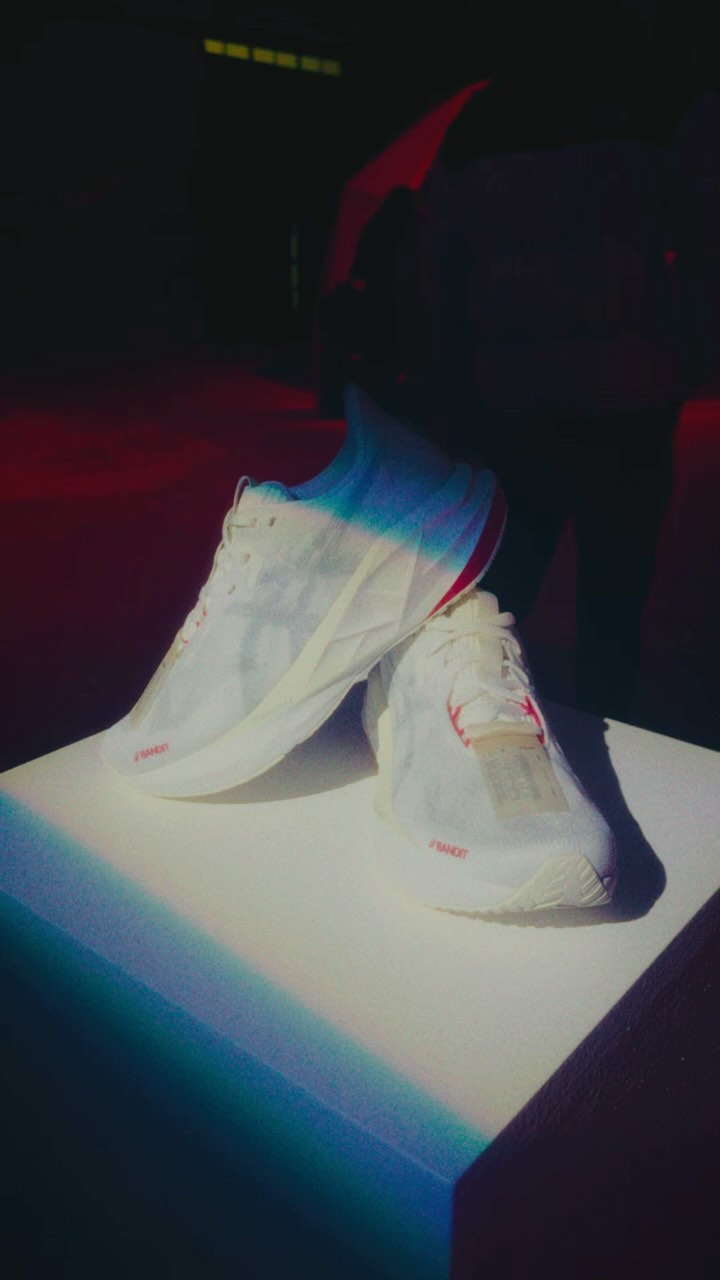 Instagram post by @xavi.nyc for Bandit Running. Caption reads: [...] x ASICS NOVABLAST 5 LAUNCH....