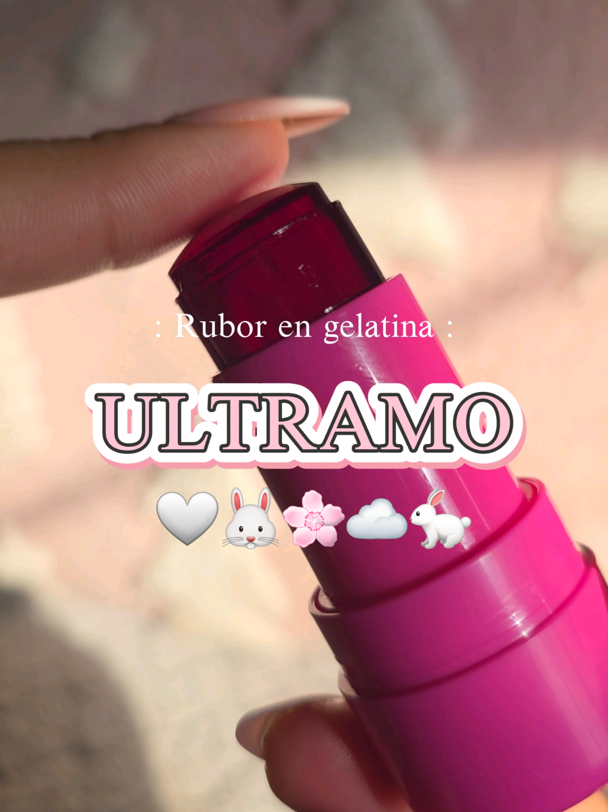 TikTok post by @bella_collete for Ultramo. Caption reads: Rubores en gelatina de @Ultramo-Selected 🤍🌸....