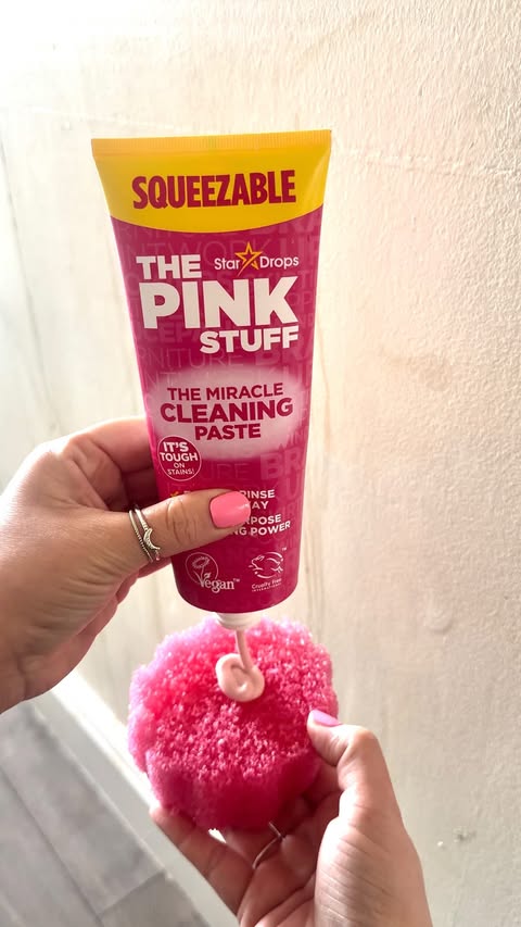 Instagram post by an influencer for The Pink Stuff. Caption reads: Tea stains on painted walls? ☕ Here’s how I....