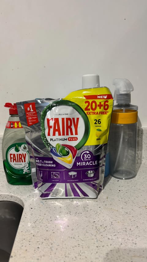 Instagram post by @ronnieandmama for SuperSavvyMe. Caption reads: [...] in my dishwasher routine, thanks....