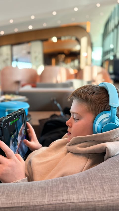 Instagram post by @vanilace for iCleverKids. Caption reads: @icleverkids Our newest travel essential ✈️🎧 As....