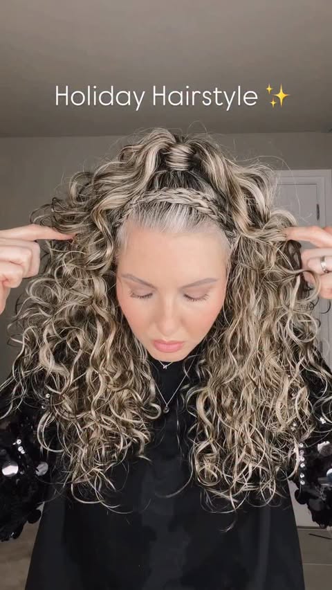 Instagram post by @curlykiet for Kruidvat. Caption reads: You have to try this holiday hairstyle 🎄🫶 tag....