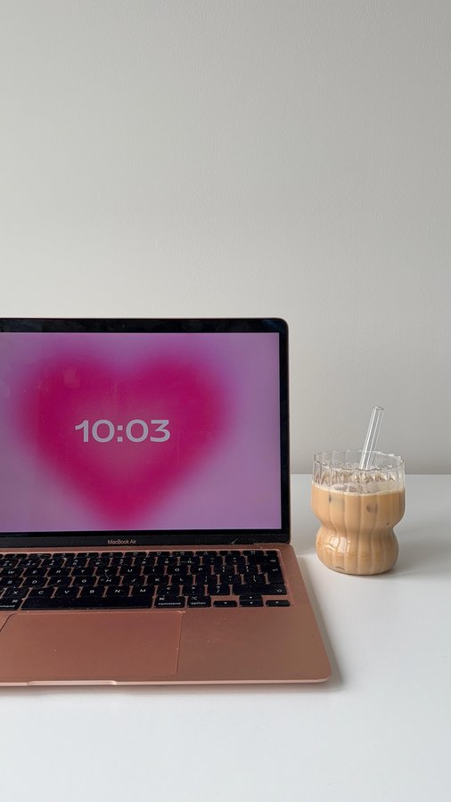 Instagram post by @fitnesswithsaz for Spotlight Oral Care. Caption reads: Ad “That girl” morning routine 🌸☁️🦷✨💻 I have....