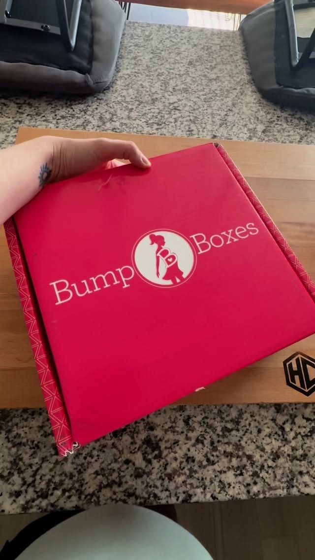 Instagram post by @_alyssaaa_osingaaa for Bump Boxes. Caption reads: Mamas-to-be, listen up! 🌸 @bumpboxes are packed....