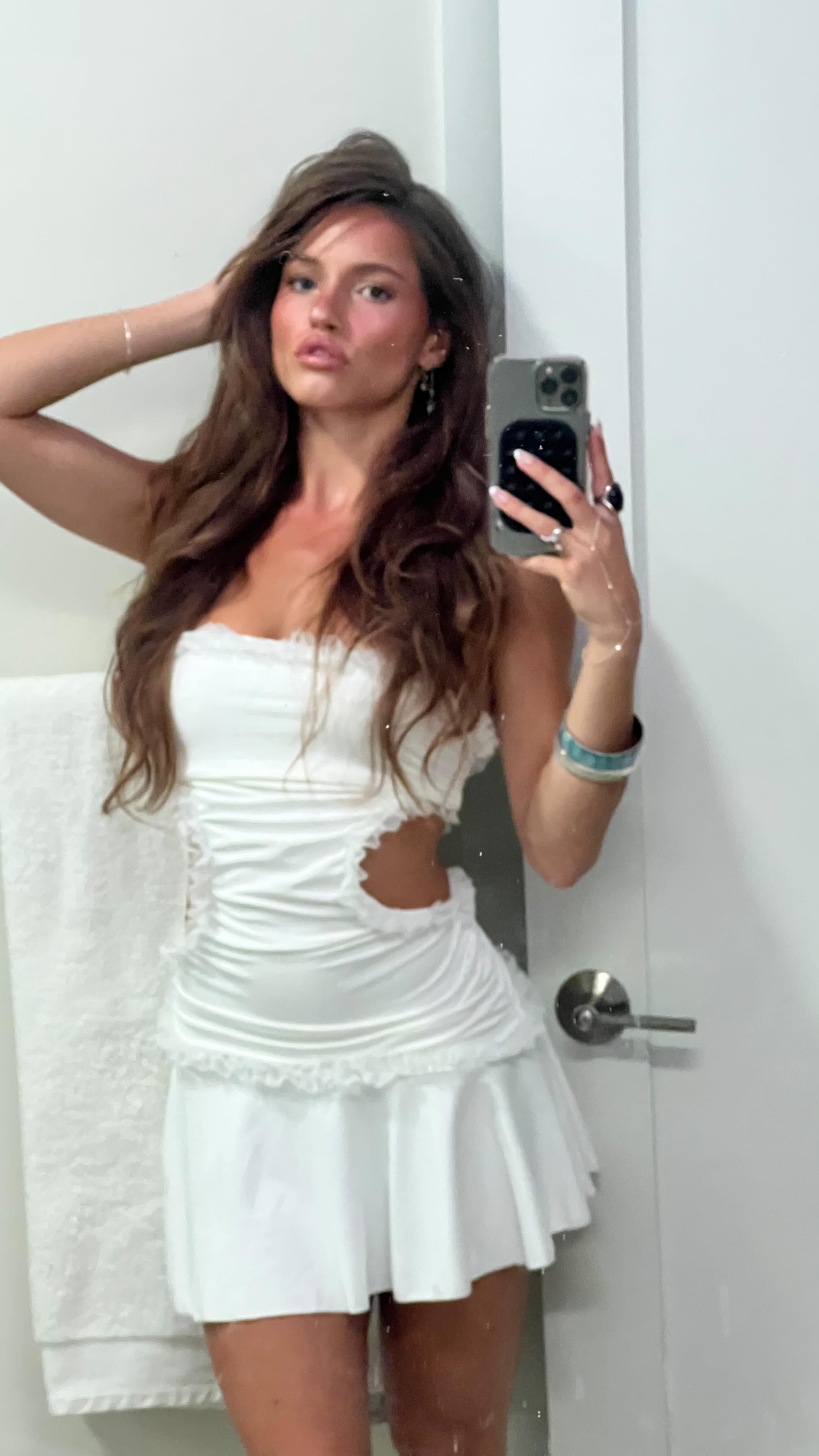 Instagram post by @sylviasnyders for Drybar. Caption reads: i love a 90s blowout 🤭😮‍💨

#drybarmissoula....