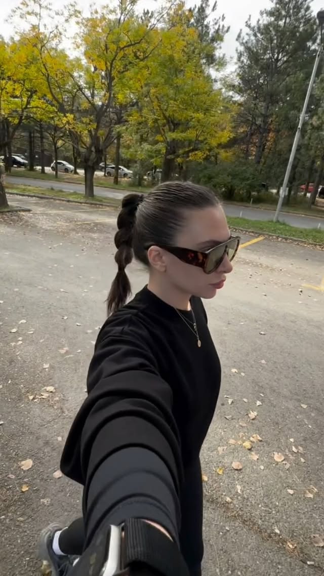 Instagram post by @ttekkoss for Bandletic. Caption reads: [...] style meets all-day comfort with my....