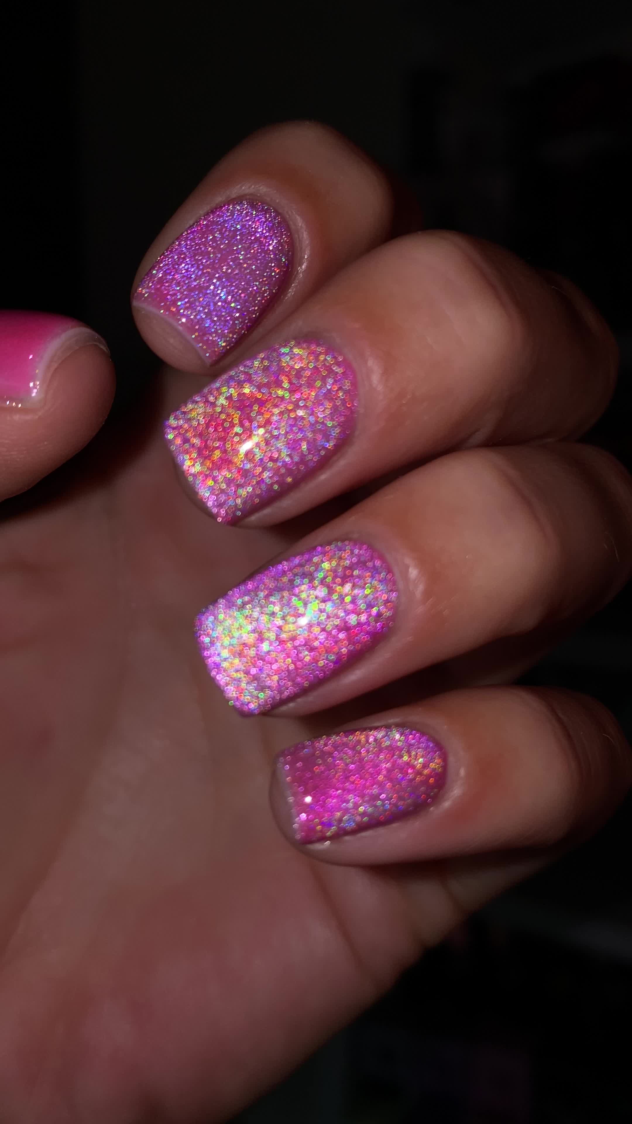 TikTok post by @noodle_yess for V Beauty Pure. Caption reads: [...] ✨✨✨ rainbow cateye top coat by @vbeautypure....