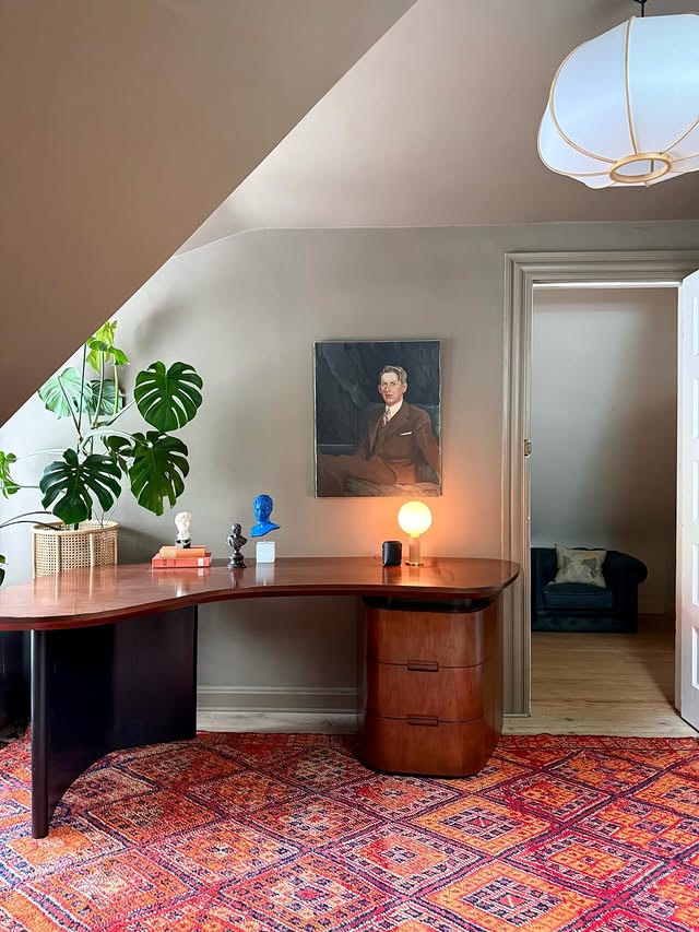 Instagram post by @katepearcevintage for Revival. Caption reads: [...] game of who wore it best)…
.
These are all....