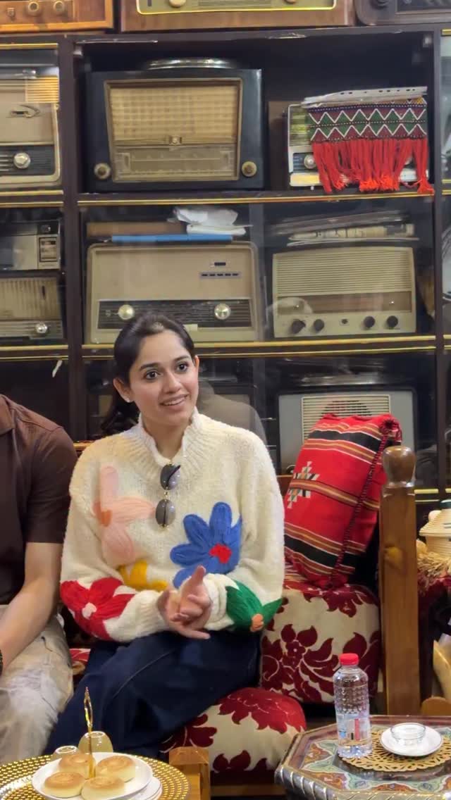 Instagram post by @jannatzubair29 for Visit Saudi. Caption reads: [...] #Culture_exchange #Saudi_Immersion....