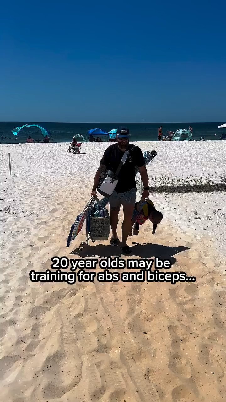 Instagram post by @epicdadfit for The Bump. Caption reads: And that's why dad strength is unmatched 💪

🎥....