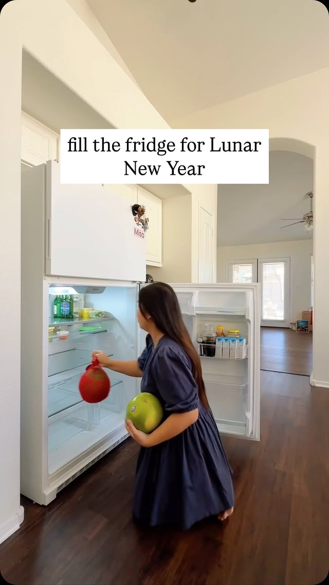 Instagram post by @vannie.beauty for EVERYDAZE. Caption reads: [...] them a try if you haven’t #konjacjelly....