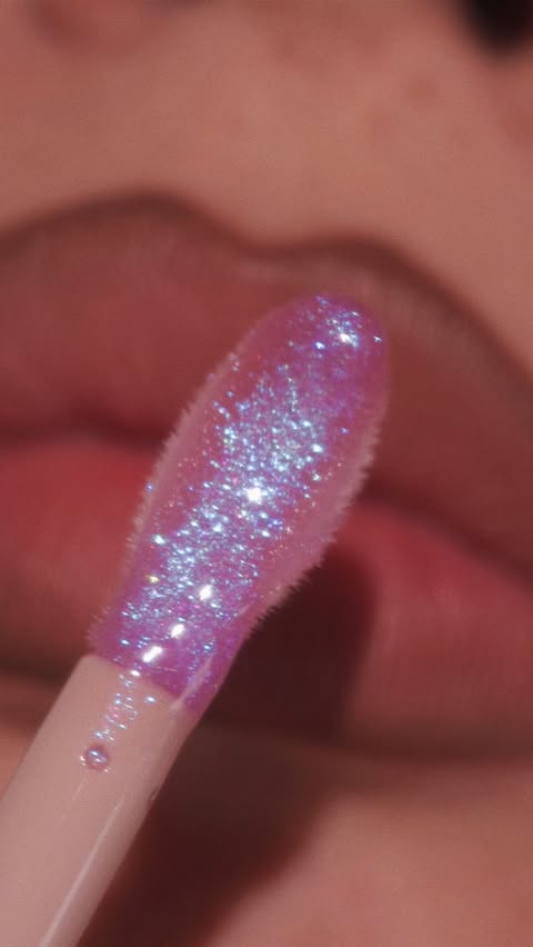 Instagram post by @olgadann for Fenty Beauty. Caption reads: icy lilac lips ✨ do you like it? 
⠀⠀
@fentybeauty....