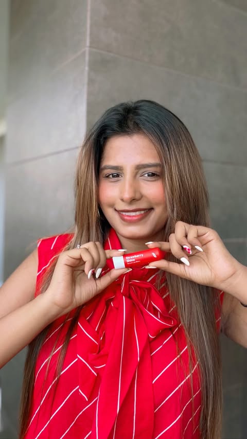 Instagram post by @kriavlani for Himalaya Personal Care. Caption reads: [...] #amazonbeauty @amazonfashionin....