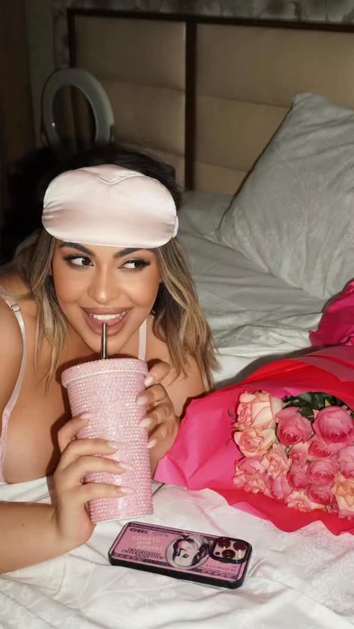 Instagram post by @mariamm_dzirkvadze for SLIP SILK PILLOWCASE. Caption reads: 💖✨ SLEEP SANCTUARY ✨💖
Transform your nights into....