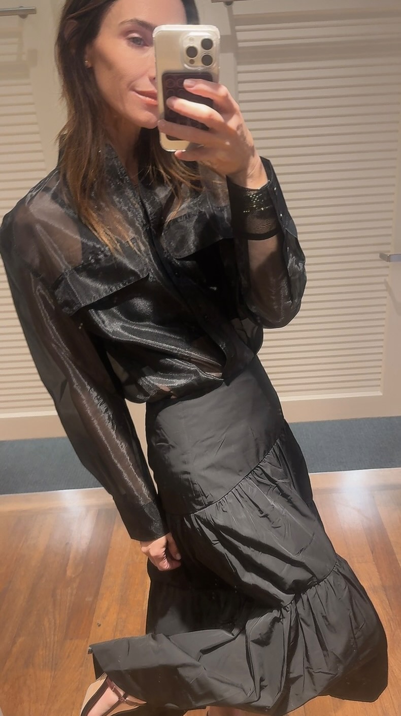 Instagram post by @abbyarad for Banana Republic. Caption reads: Black Friday is happening now at @bananarepublic !....