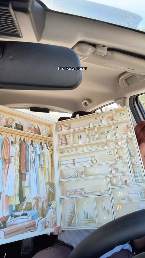 Instagram post by @kaanade for Tru Fru. Caption reads: Today’s advent treat is too good 😍🍍 @trufru....