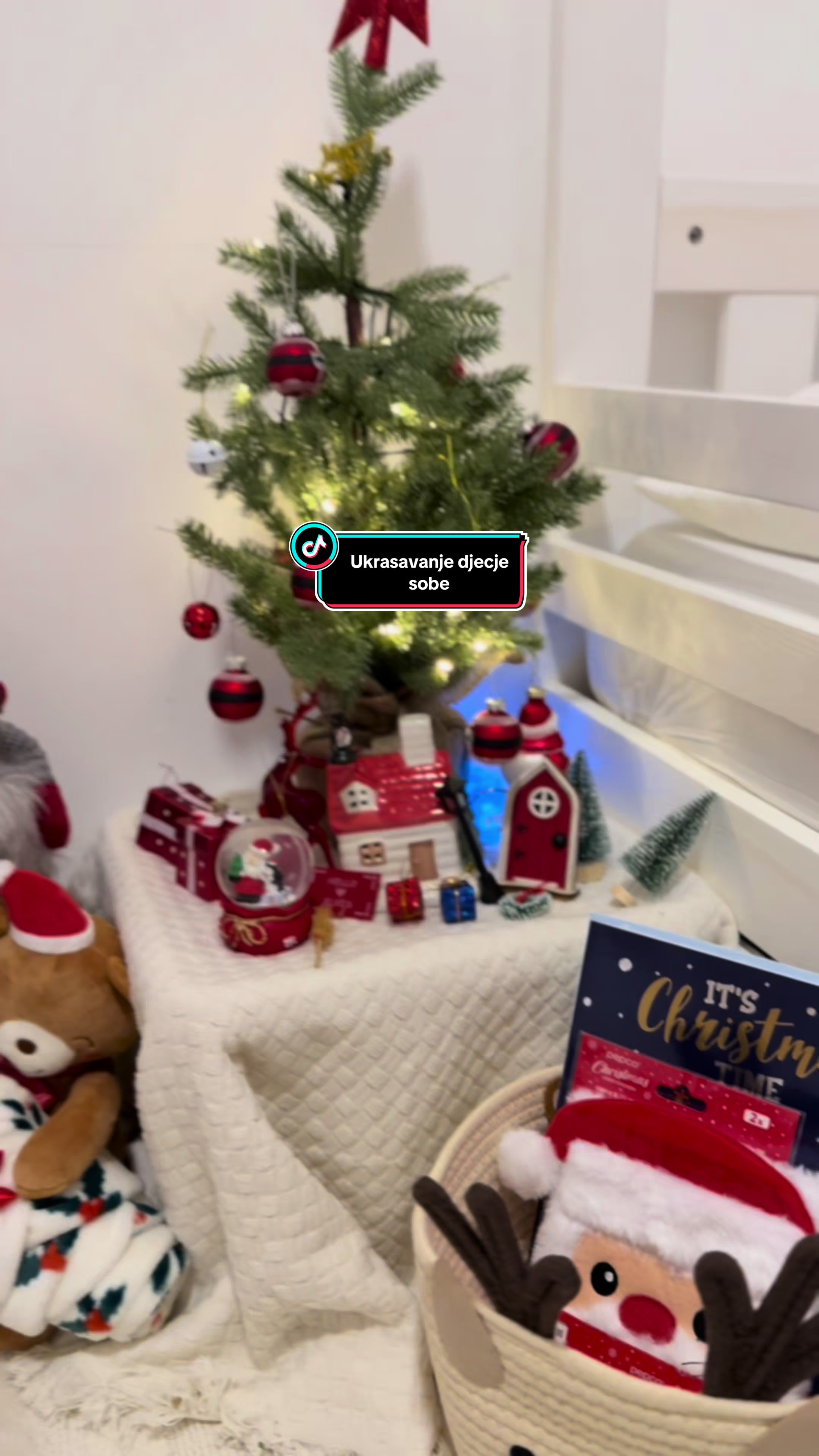 TikTok post by @annie.xo.xo for Pepco. Caption reads: Bez obzira sto nije tradicionalno, ovo malo....