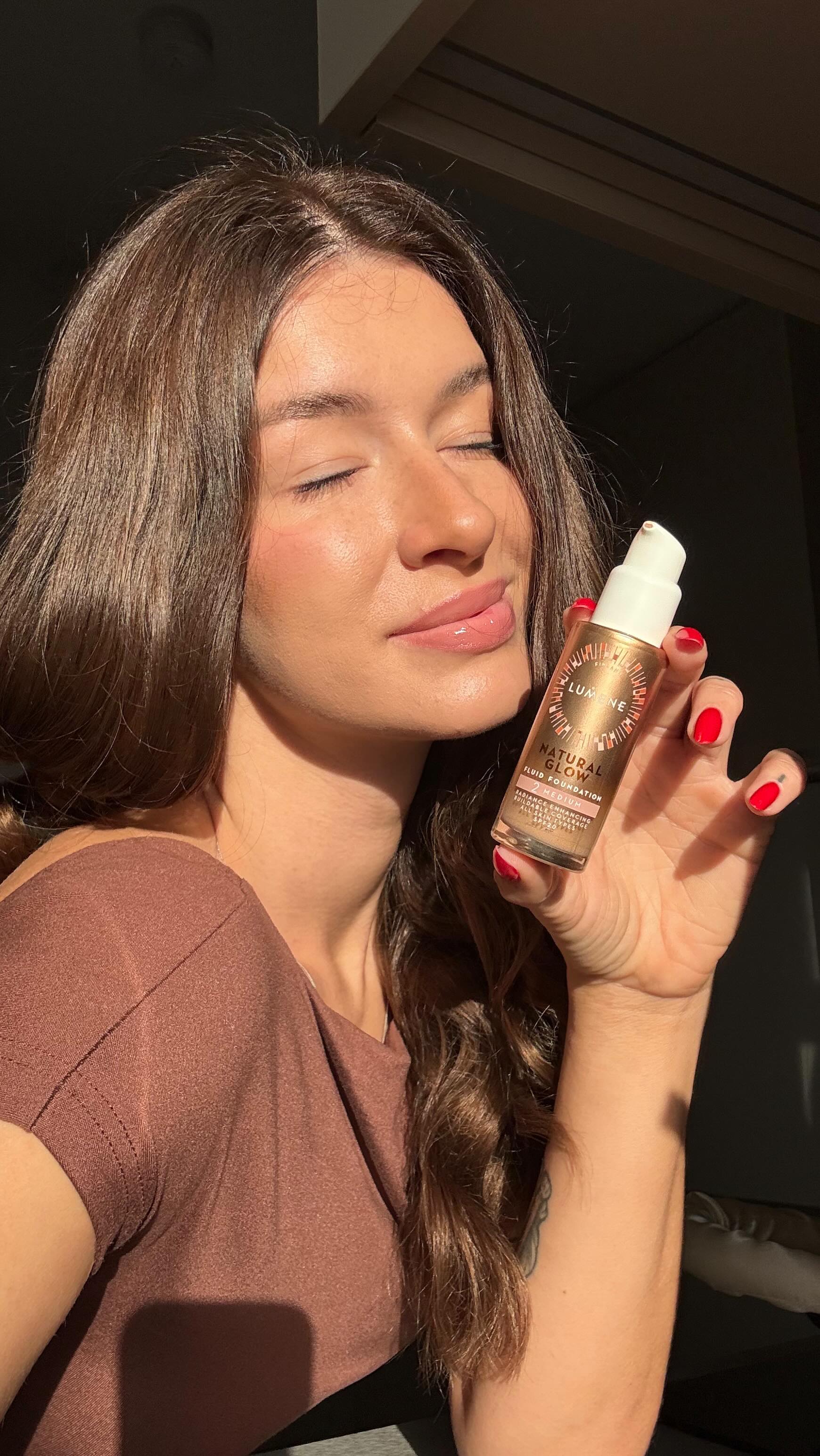 Instagram post by @iblacksnow for Lumene. Caption reads: Grožis slypi paprastume 💫 @lumene_lietuva.