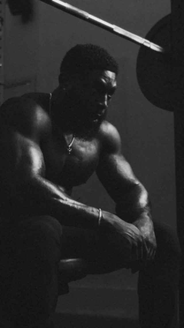 Instagram post by @dwaynelati for VQ FIT. Caption reads: Every rep. Every stride. Every set.

L.R.T. - The....