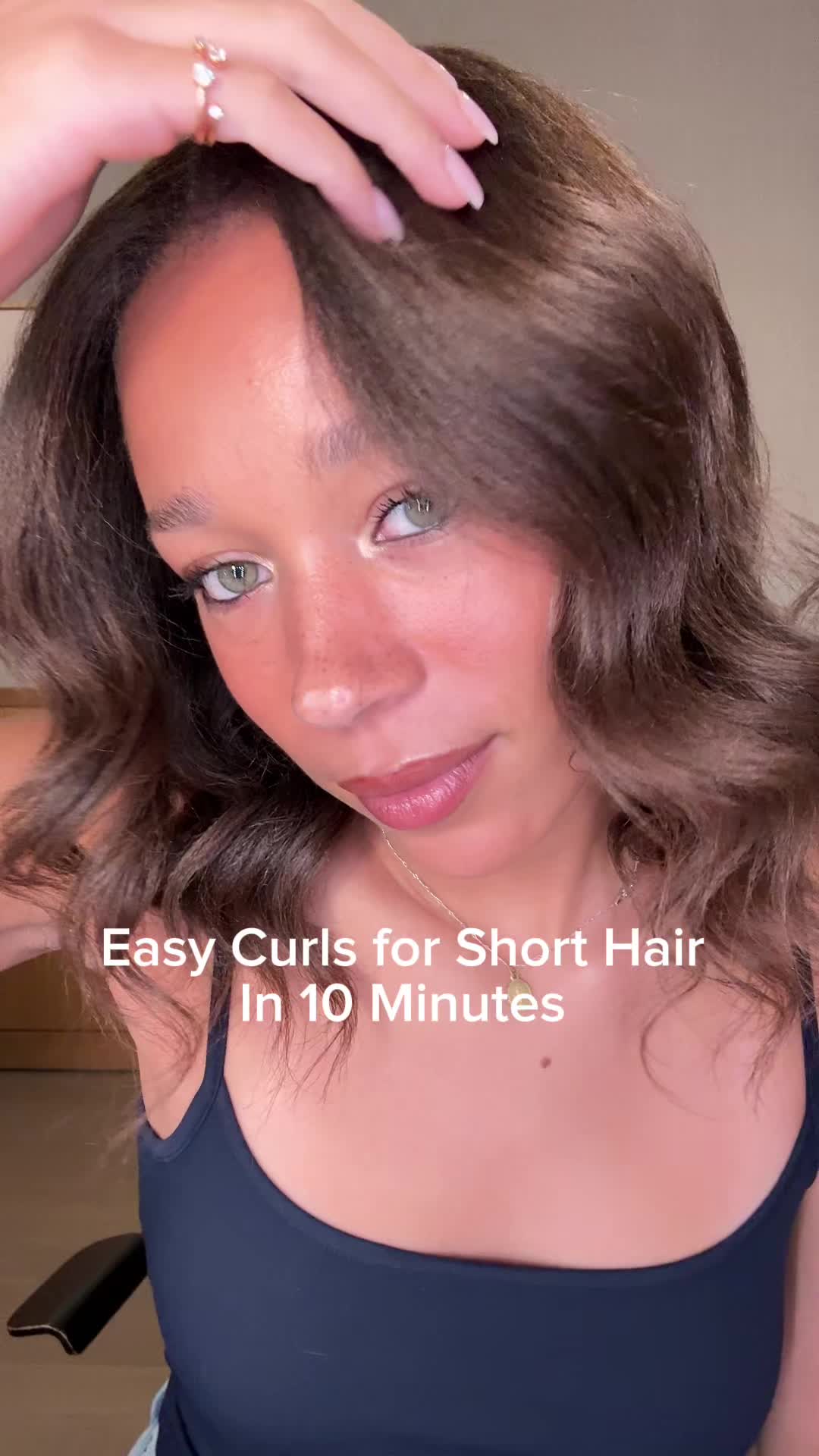 TikTok post by @anyaalfonsetti for Beachwaver. Caption reads: Curls in 10 minutes using the @TheBeachwaver💋 ....