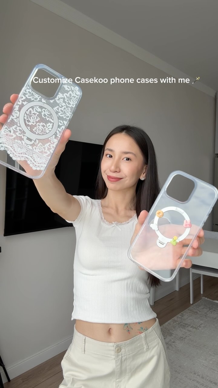 Instagram post by @pumpki_love for CASEKOO. Caption reads: Magic Stand case from @casekooofficial The 360°....