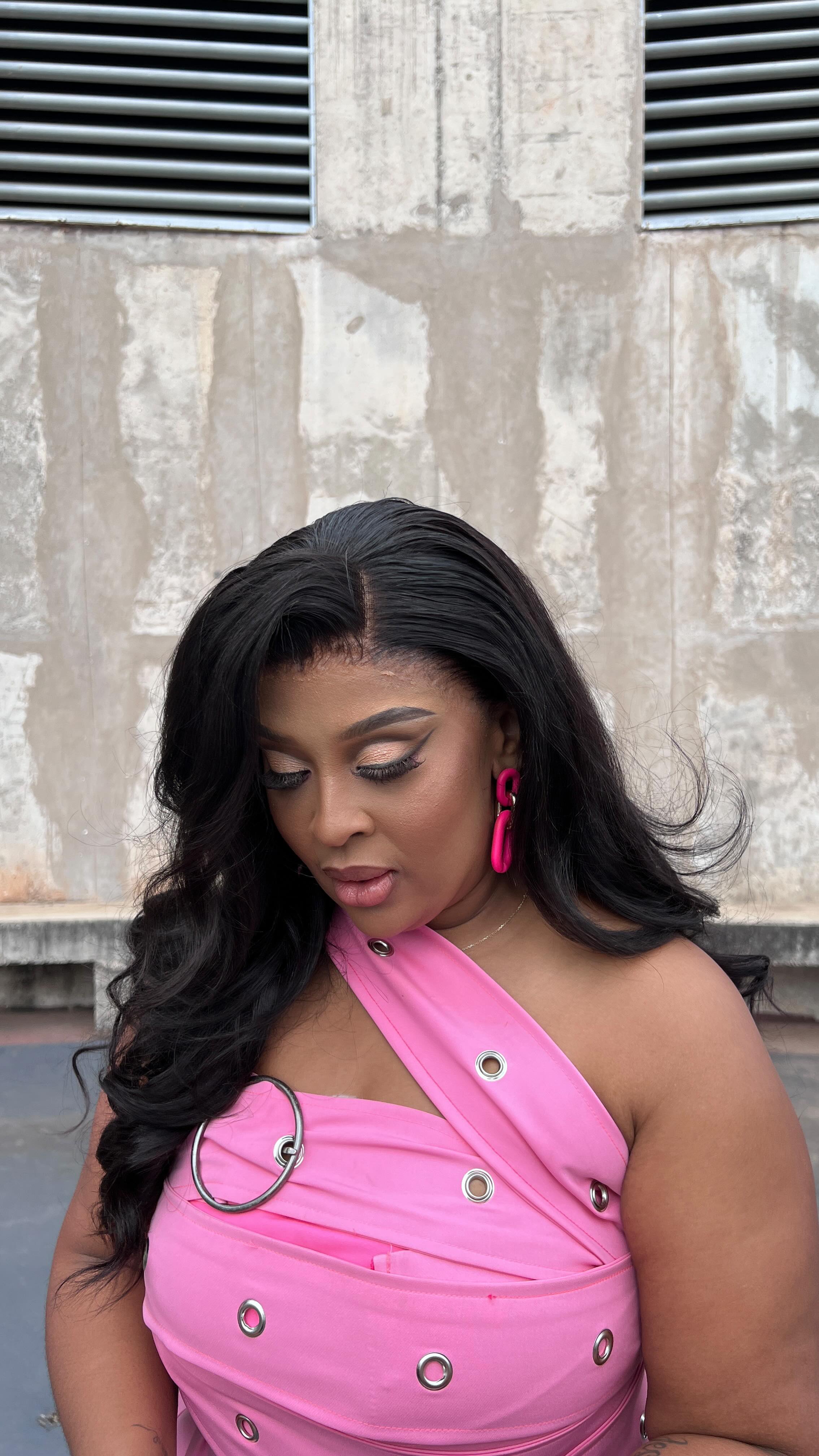 Instagram post by @nonku_williams for Showmax. Caption reads: [...] Girls Trip Jamaica 
✅ Untied 

#WatchShowmax.