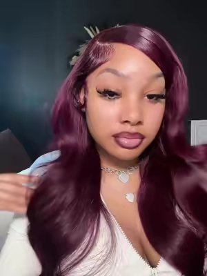 TikTok post by @x.sxrii for Pizazz Hair. Caption reads: @Pizazz Hair Shop @Pizazzhairstore #fyp.