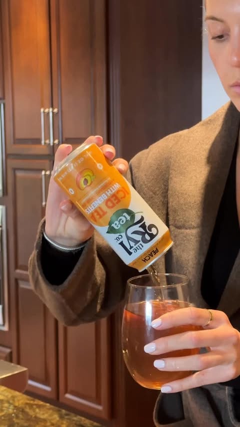 Instagram post by @laurenwickham for Ryl Tea. Caption reads: Fall nights call for comfort meals and tonight I....