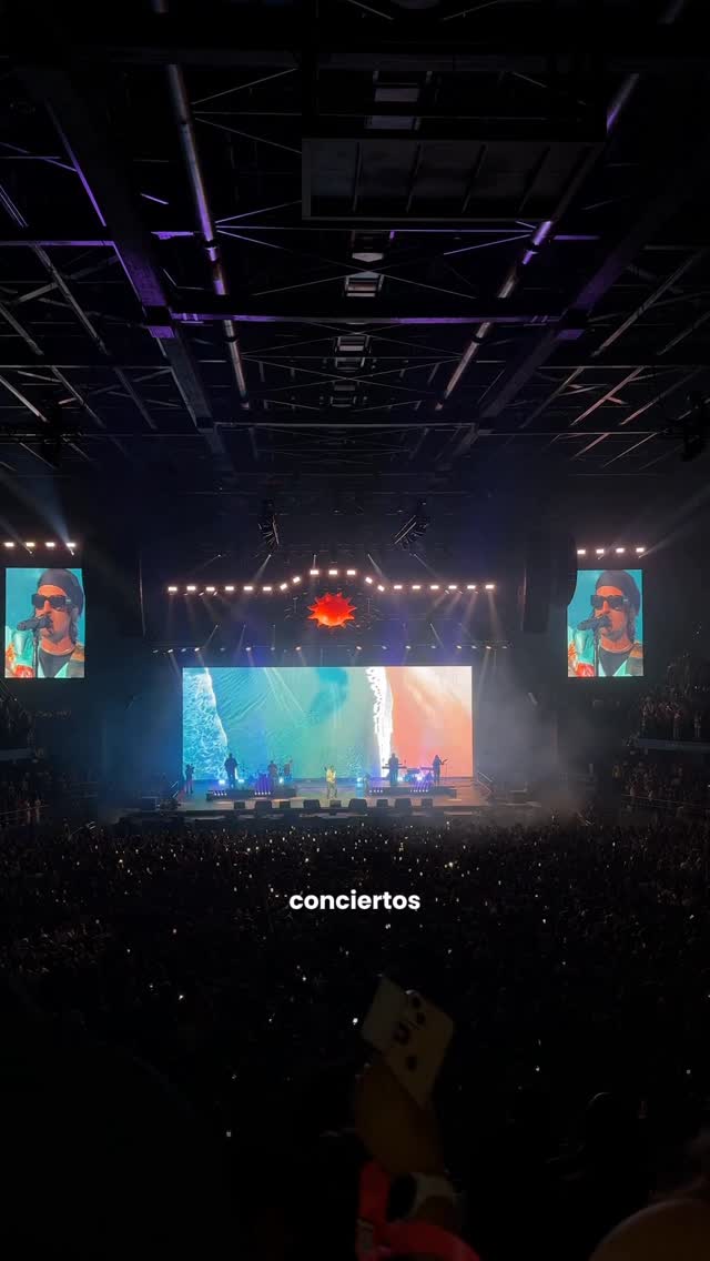 Instagram post by @tatianaaa.cst for Falabella Colombia. Caption reads: Recap del mejor concierto del año✨

@dannocean....