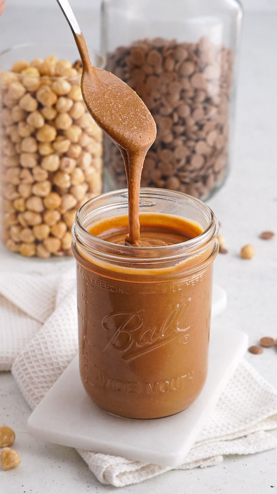 Instagram post by @thedailysaby for Koro France. Caption reads: 🌰 NOCCIOLATA BIANCA MAISON 🌰
Ou la meilleure....