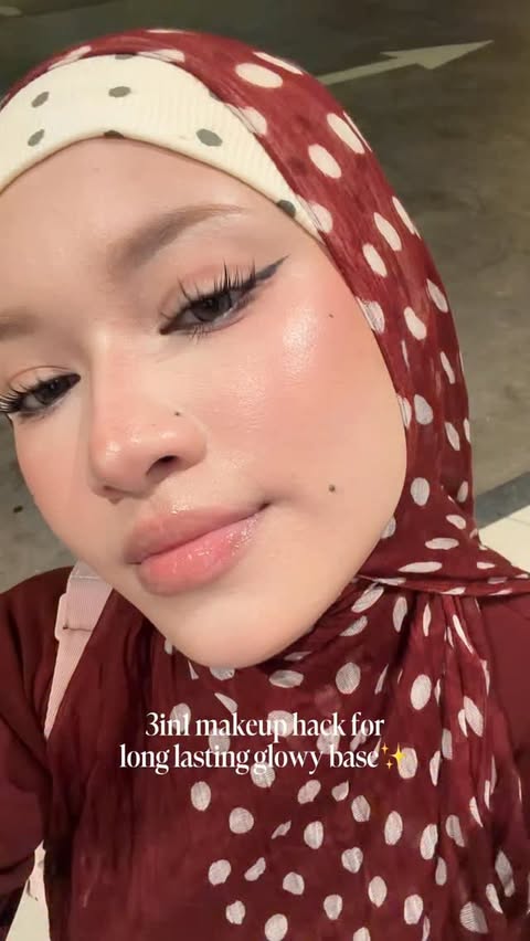 Instagram post by @nanatjdnn for Glad2Glow Malaysia. Caption reads: heres how to achieve long lasting dewy makeup in....
