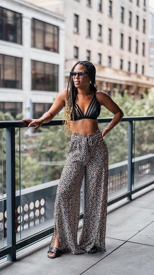 Instagram post by @ieshasinsight for Beach2Ocean. Caption reads: [...] trying to beat the heat in these cute....