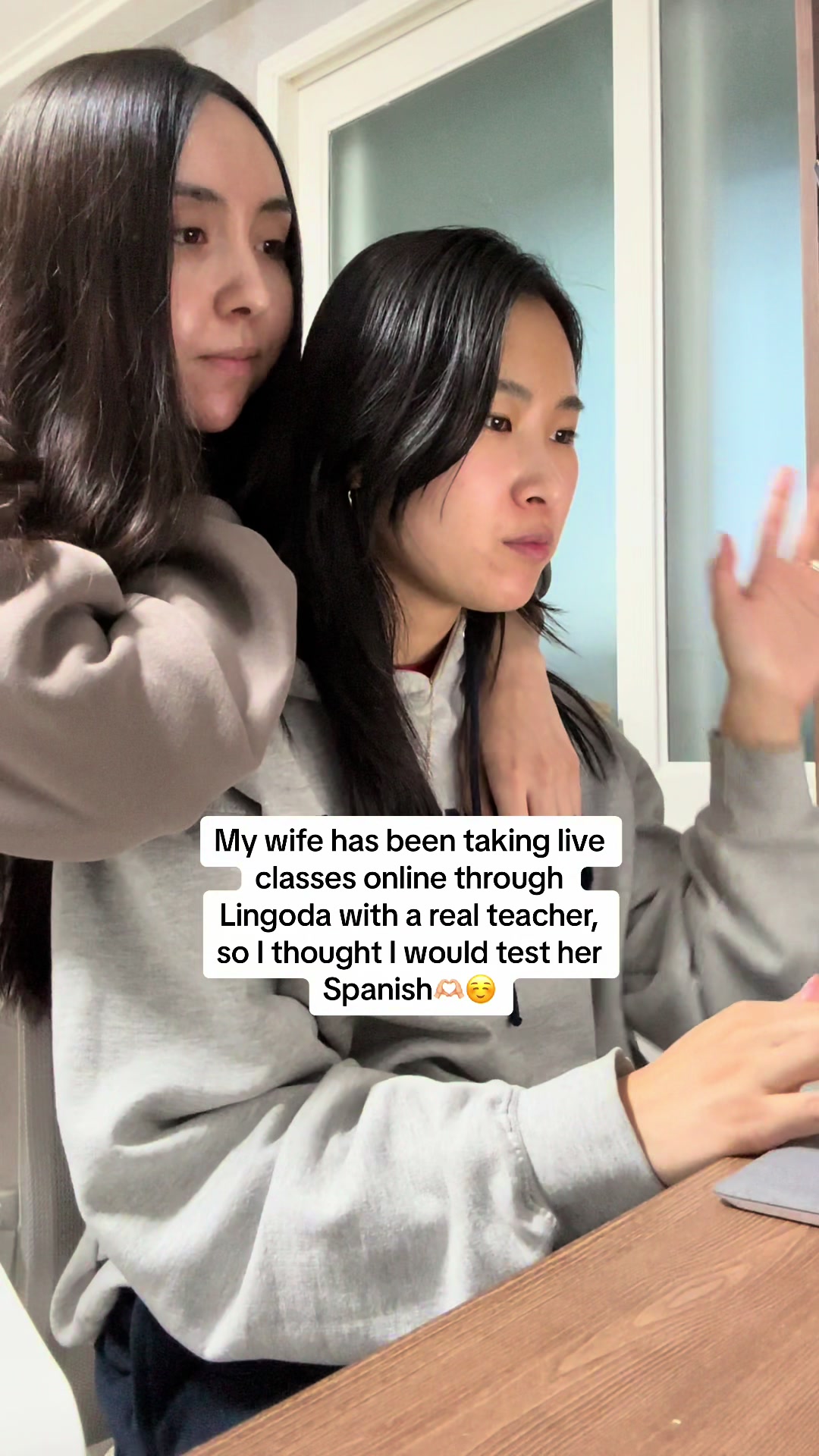 TikTok post by @aribyncouple for Lingoda. Caption reads: [...] always consistent, the flexibility that....