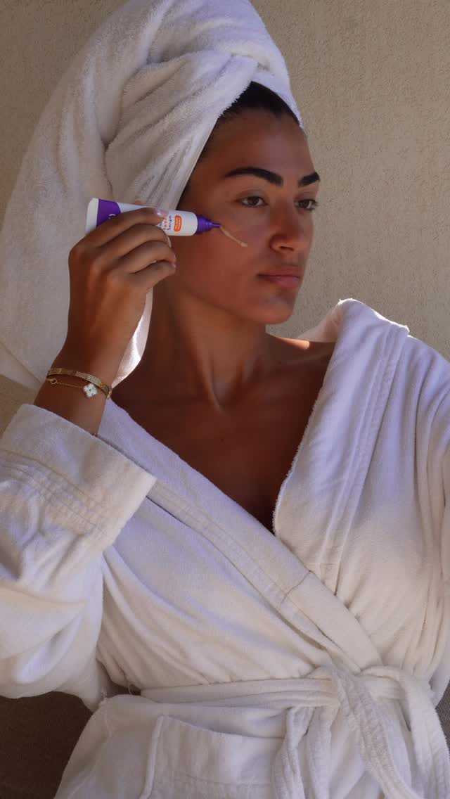 Instagram post by @agonitakrasniqi for CeraVe Deutschland. Caption reads: My Glow Ritual? The new @ceravedeutschland Vitamin....