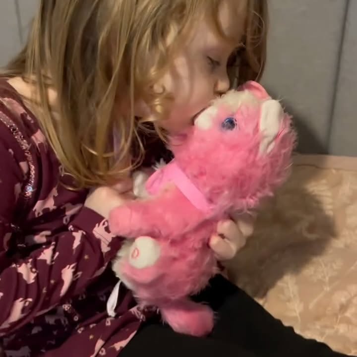 Instagram post by @mumdiariesuk__ for Come Round. Caption reads: Isobel is obsessed with her new Scruff-a-Luvs!....