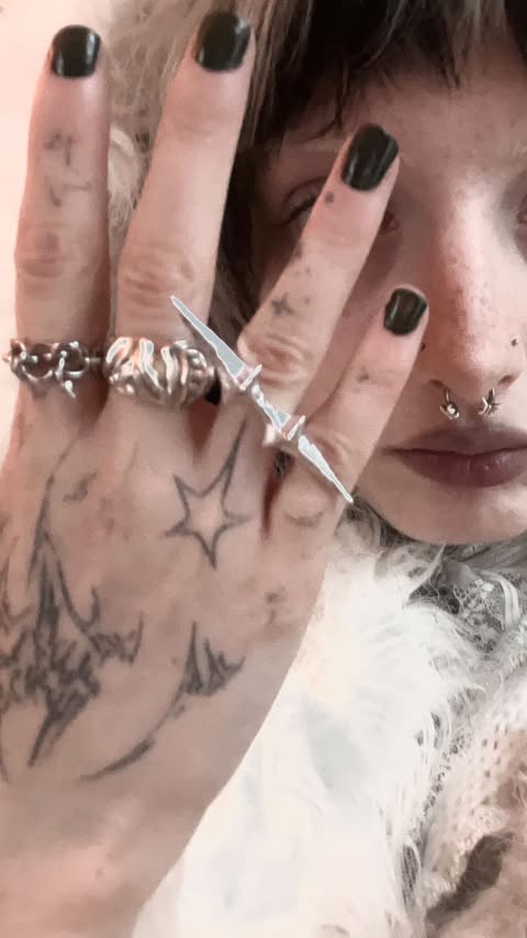 Instagram post by @majahunny for Ask and Embla. Caption reads: my picks for @askemblastore black friday sale 

....