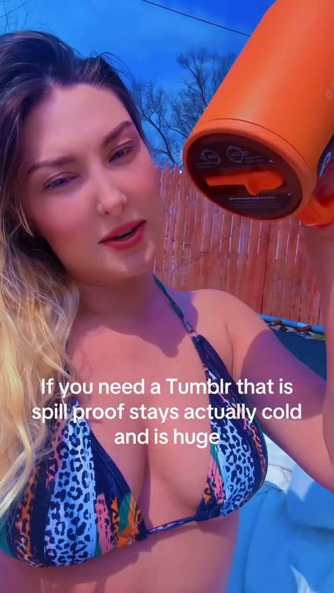 Instagram post by @lonnielynn55 for HydroJug. Caption reads: [...] and keeps it cold all day all night!:)....