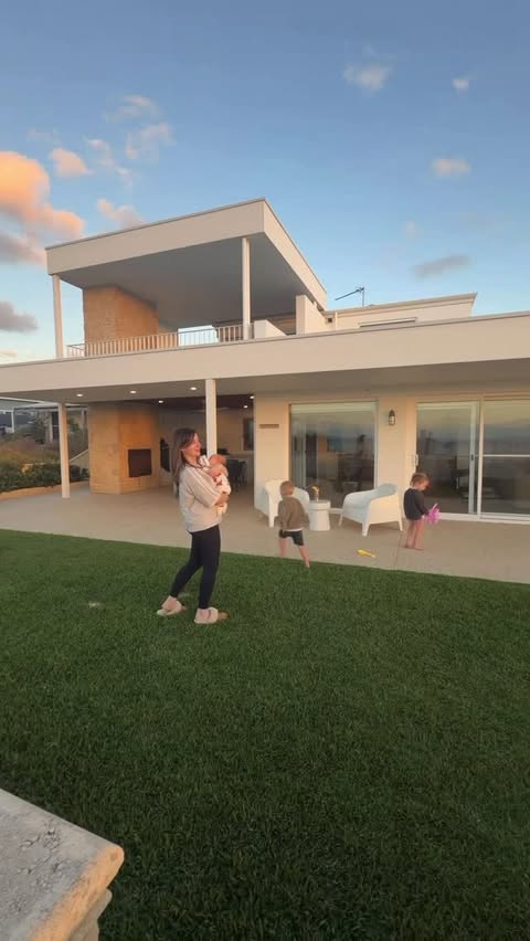 Instagram post by @therenodad for Airbnb. Caption reads: [...] to go weekending more often with @airbnb....