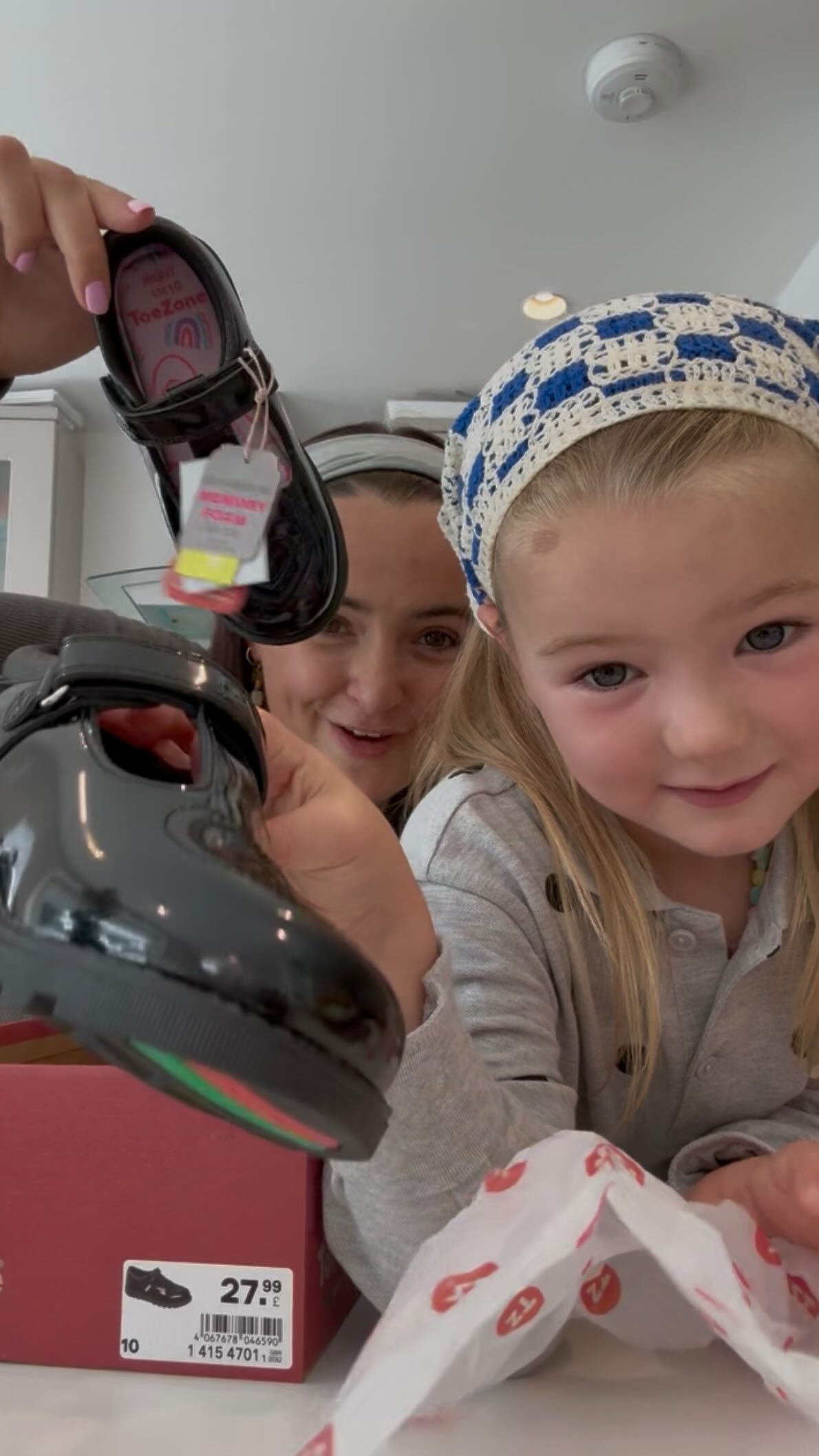 Instagram post by @laurenrgall for Deichmann. Caption reads: ad oh my goodness time be FLYING how on earth is....