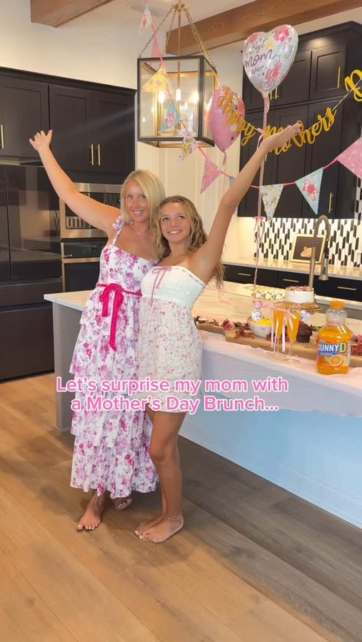 Instagram post by @chastity.l.nolan for SUNNYD. Caption reads: She’s the easiest to celebrate 💕✨🫶🏼 

#fyp....