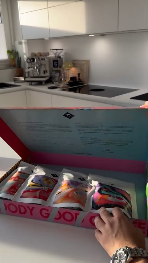 Instagram post by @ikape_espresso for 19grams. Caption reads: Got an amazing Advent gift from 19grams! 🎁☕️
The....