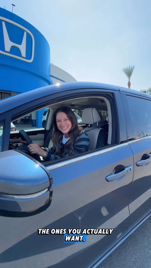 Instagram post by @mobile_mama_reviews for Honda. Caption reads: [...] Parenthood keeps you on your toes, but a....