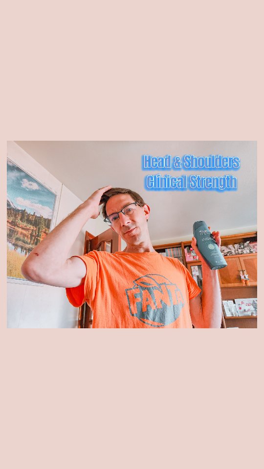 Instagram post by @bekyandfamily for Head & Shoulders. Caption reads: 💆🏻‍♀️Head & Shoulders Clinical....