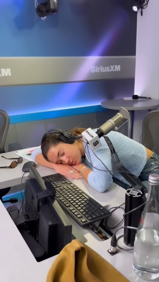 Instagram post by @tinx for Calm. Caption reads: So relaxing I could fall asleep anywhere. @Calm....