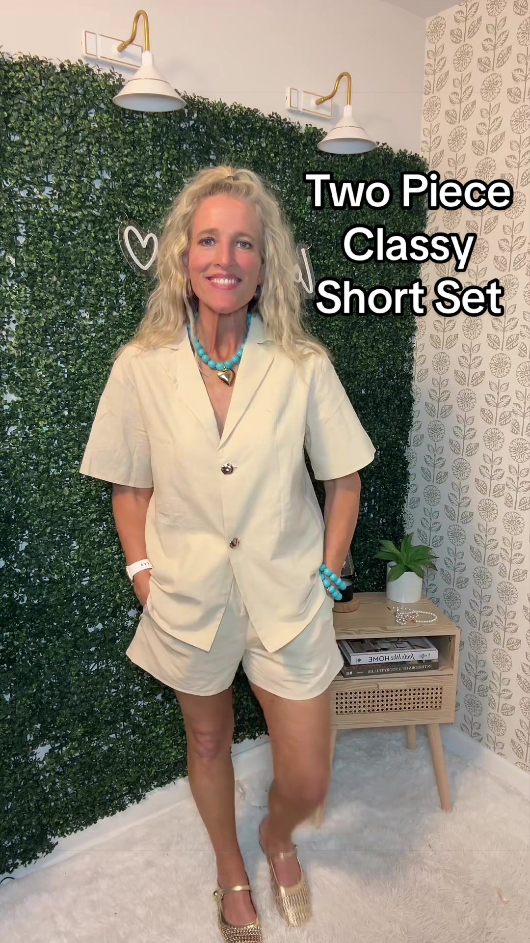 TikTok post by an influencer for Fisoew Fashion. Caption reads: @Fisoew Fashion #twopieceset #outfit [...].