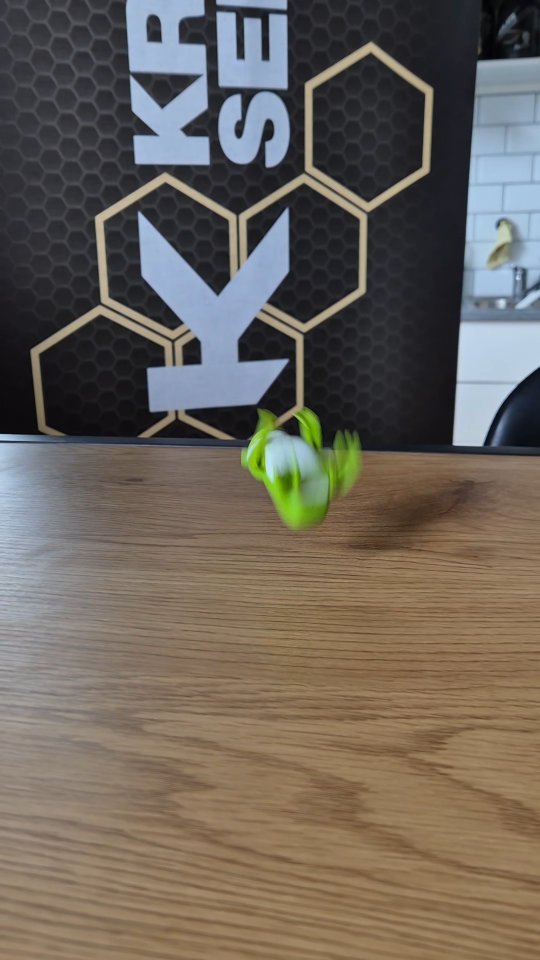 Instagram post by @coach_dan_gymnastics for BetterYou. Caption reads: [...] [I samarbete med Kruthseries/BetterYou].