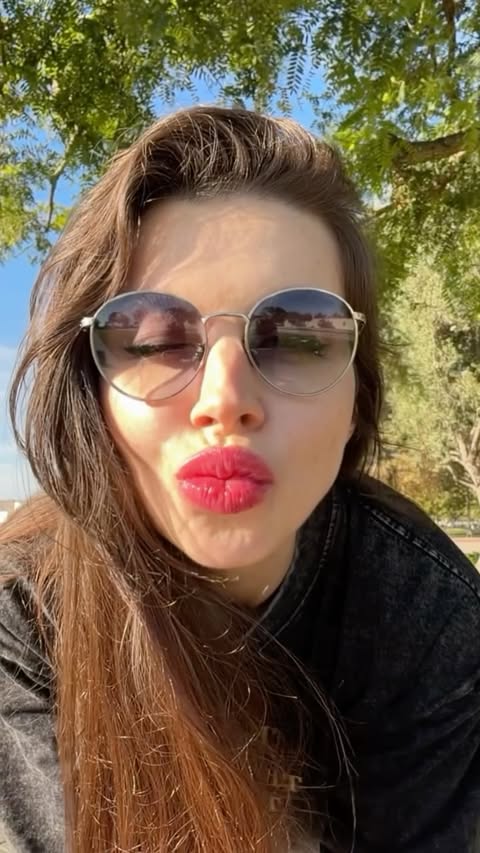 Instagram post by @westcoast.inna for nooni. Caption reads: Finally tried the Nooni lip oil after seeing it....