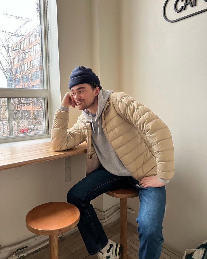 Instagram post by an influencer for UNIQLO Canada. Caption reads: Winter staples from @uniqlocanada #UNIQLOCanada....
